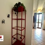 The Tiny House In The Courtyard In Agrate Brianza *